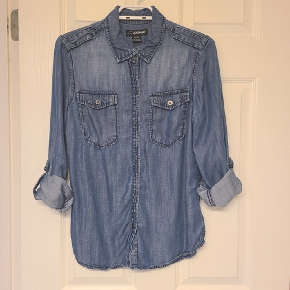 JORDACHE WOMENS BLUE DENIM CHAMBRAY BUTTON DOWN SHIRT DARK WASH FADED MEDIUM - Picture 2 of 9